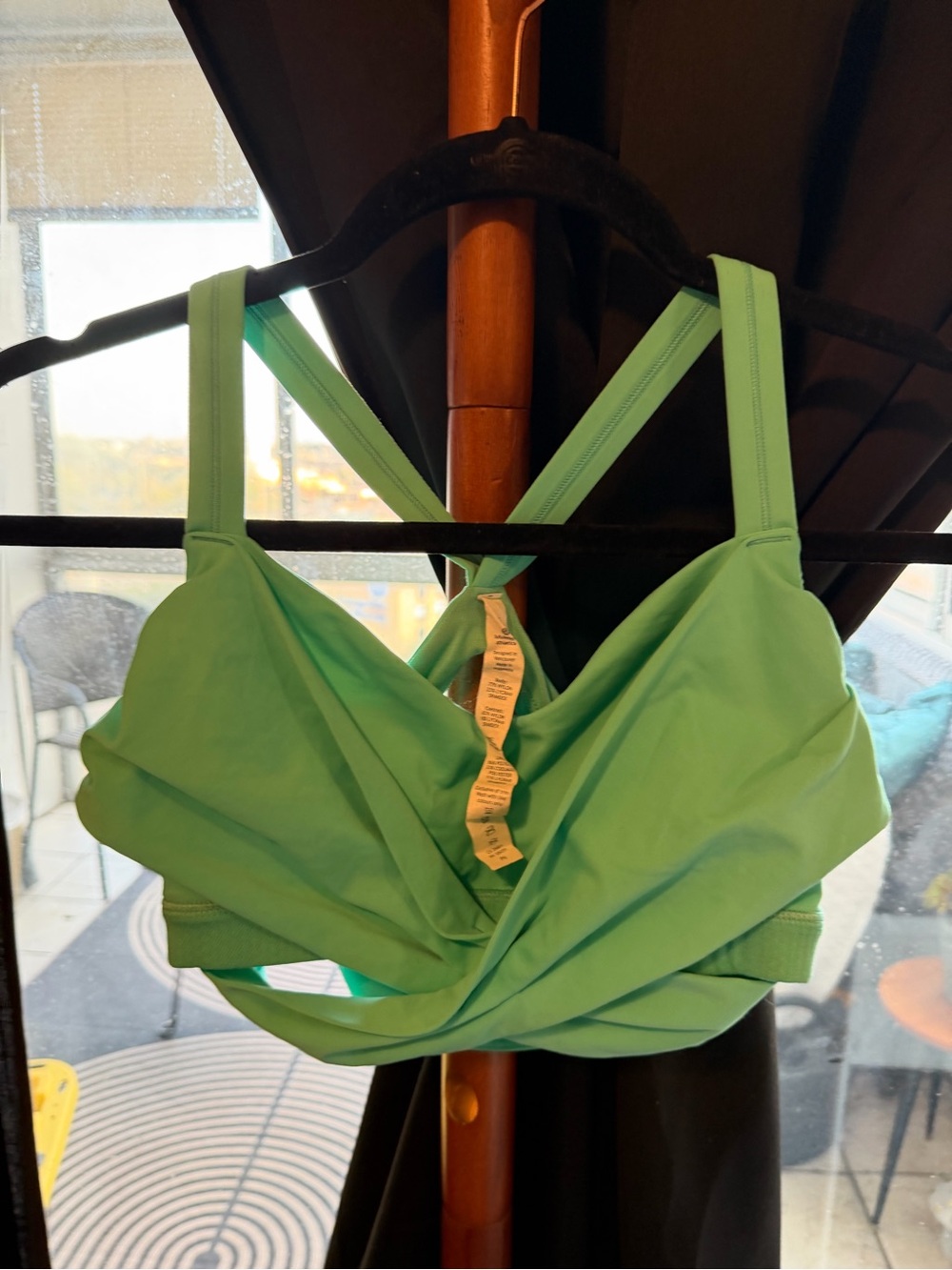 Lululemon teal  Twist-Front sports bra - Women size 6